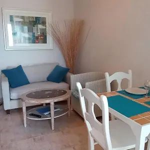 https://apartamento-pardela.adeje-hotels.com
