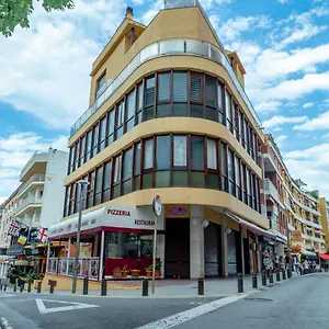 https://apartament-central.catalonia-hotels.com